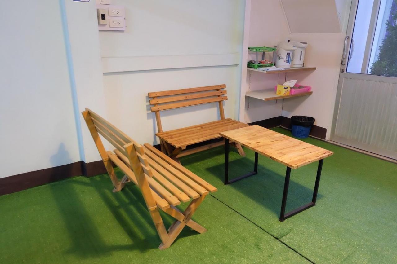 Jd Hostel Аюттхая Екстер'єр фото
